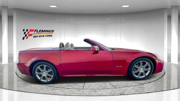 2004 Cadillac XLR Roadster 