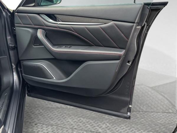 2021 Maserati Levante S Q4 