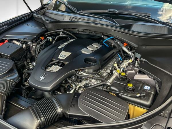 2021 Maserati Levante S Q4 