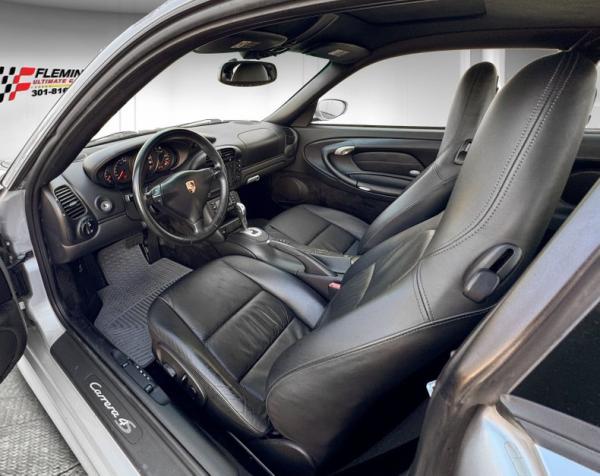 2004 Porsche 911 C4S 