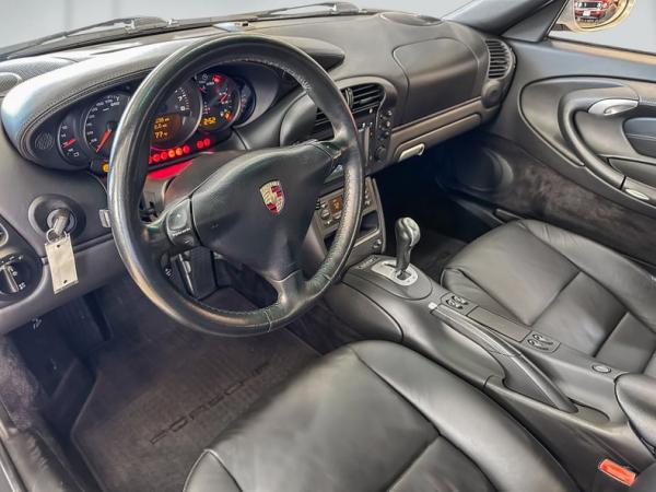 2004 Porsche 911 C4S 