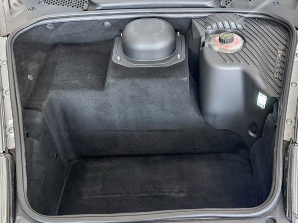 2004 Porsche 911 C4S 