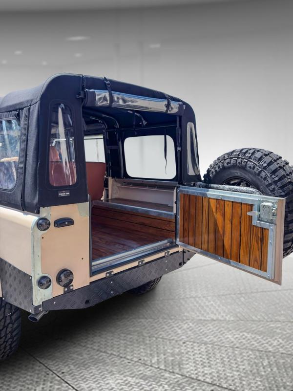 1992 Land Rover Defender 110 convertible 