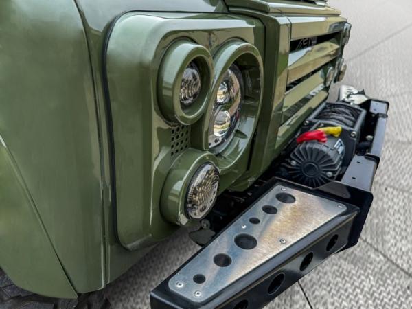 2000 Land Rover Defender 110 4X4 