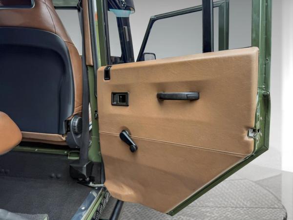 2000 Land Rover Defender 110 4X4 