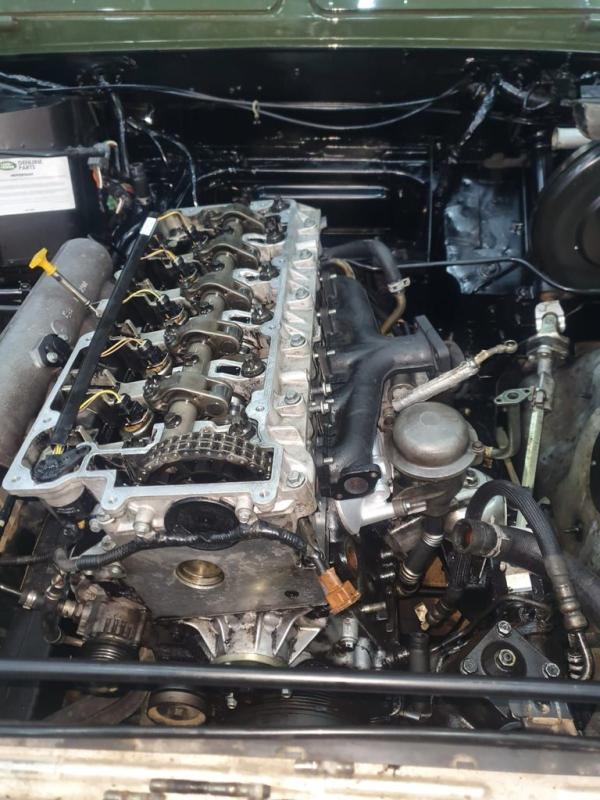 2000 Land Rover Defender 110 4X4 
