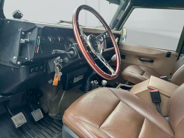 2000 Land Rover Defender 110 4X4 