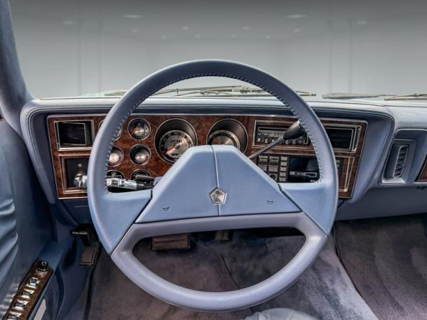 1988 Chrysler Fifth Ave 