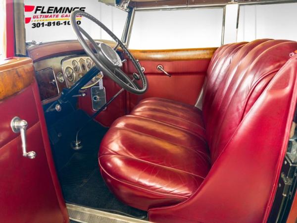 1934 Packard Eight convertible sedan 