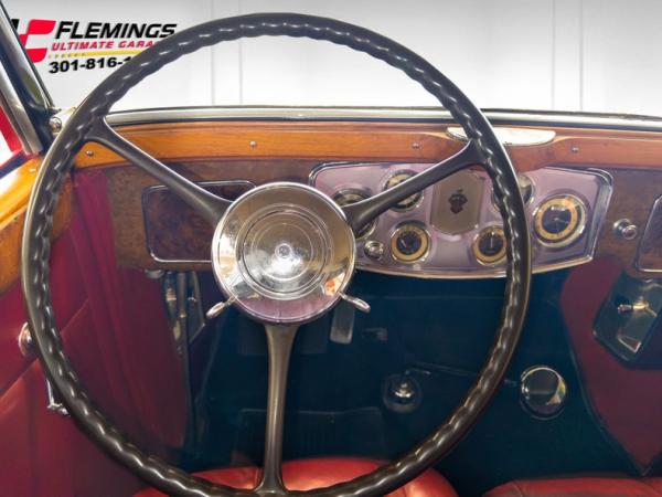 1934 Packard Eight convertible sedan 