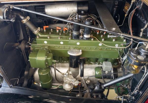 1934 Packard Eight convertible sedan 