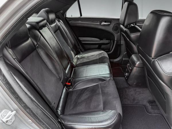 2013 Chrysler 300 SRT8 