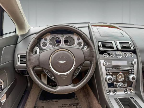 2015 Aston Martin Vantage V8 roadster 
