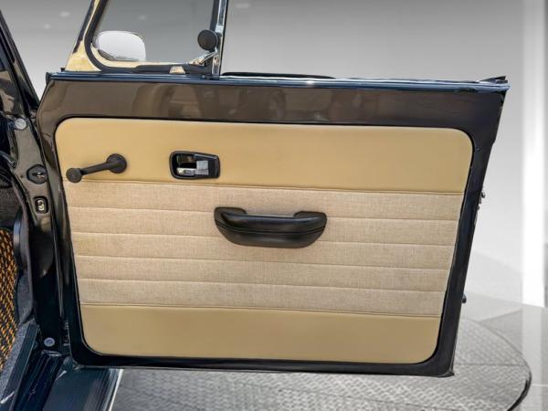 1971 Volkswagen Super Beetle Cabriolet 