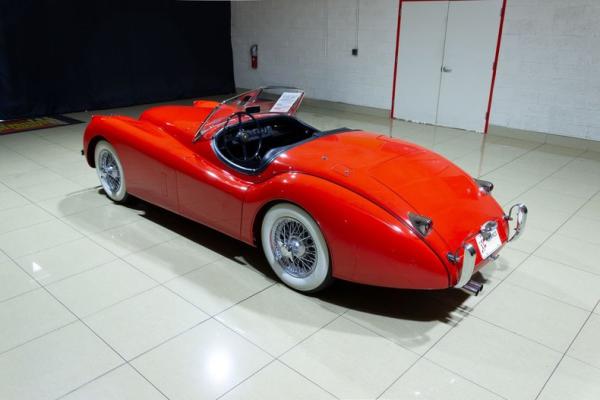 1954 Jaguar XK120 SE ROADSTER 