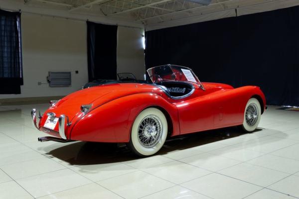 1954 Jaguar XK120 SE ROADSTER 