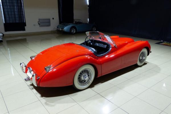 1954 Jaguar XK120 SE ROADSTER 