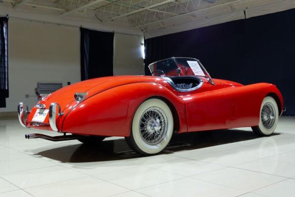 1954 Jaguar XK120 SE ROADSTER 
