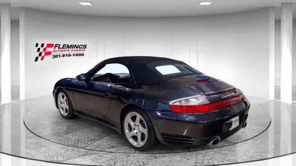 2004 Porsche 911 C4S cabriolet 