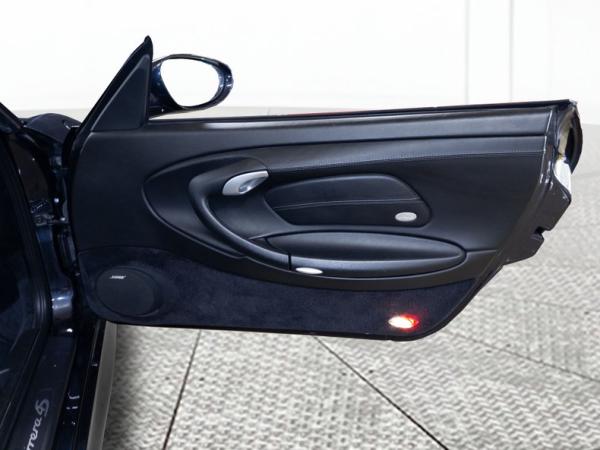 2004 Porsche 911 C4S cabriolet 