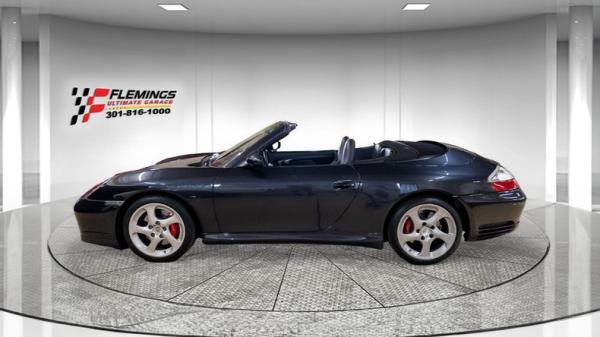 2004 Porsche 911 C4S cabriolet 