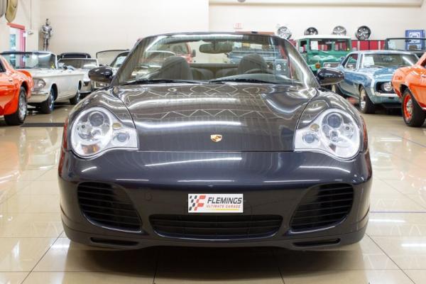 2004 Porsche 911 C4S cabriolet 