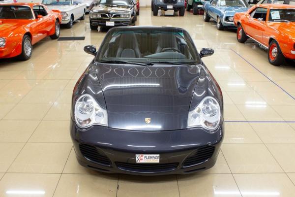 2004 Porsche 911 C4S cabriolet 