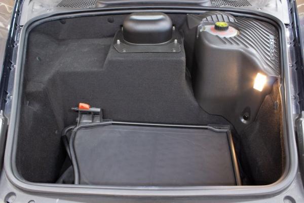 2004 Porsche 911 C4S cabriolet 