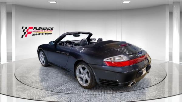 2004 Porsche 911 C4S cabriolet 