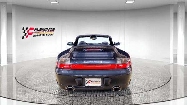 2004 Porsche 911 C4S cabriolet 
