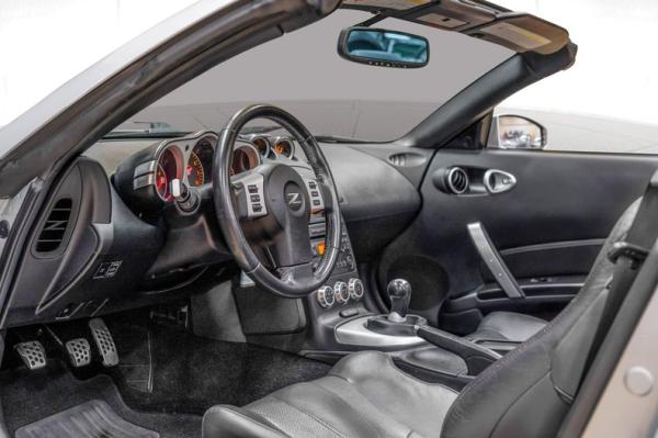 2006 Nissan 350Z Convertible Touring 
