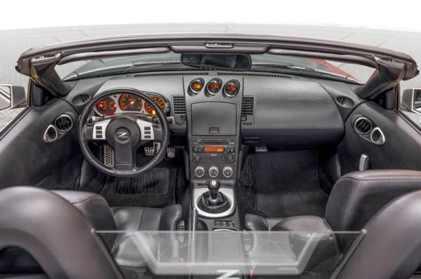 2006 Nissan 350Z Convertible Touring 