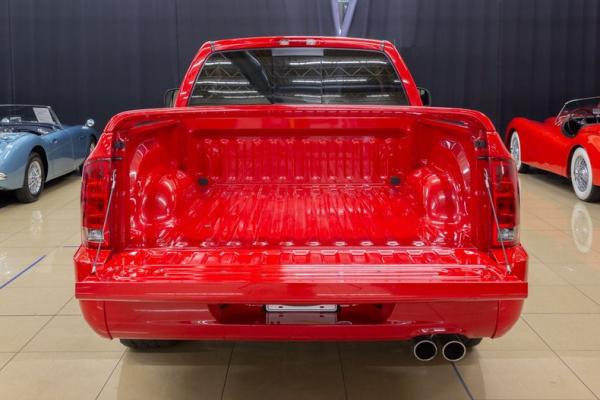 2004 Dodge SRT 10 