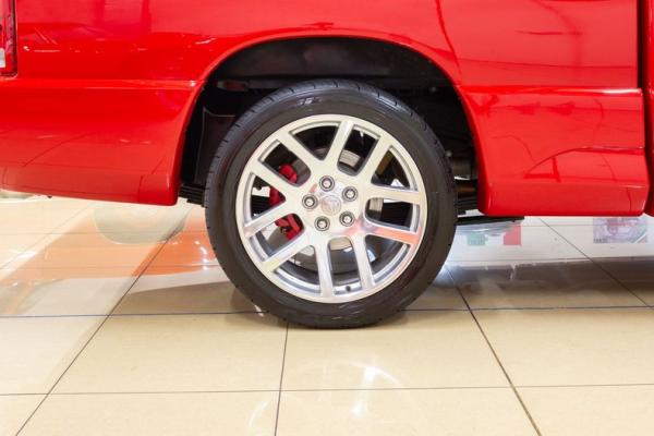 2004 Dodge SRT 10 