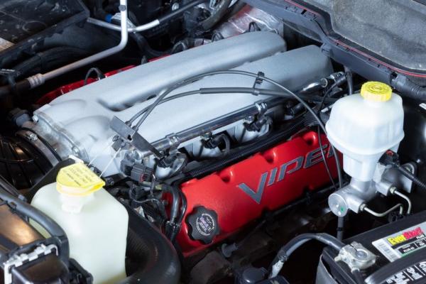 2004 Dodge SRT 10 
