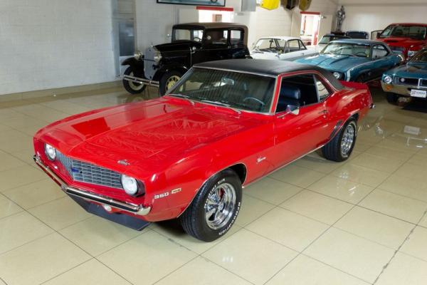 1969 Chevrolet Camaro RS resto-mod 