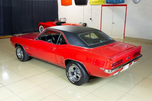 1969 Chevrolet Camaro RS resto-mod 