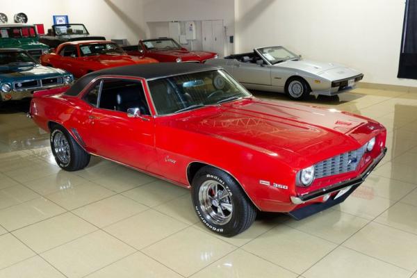 1969 Chevrolet Camaro RS resto-mod 