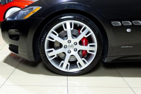 2015 Maserati Gran Turismo 
