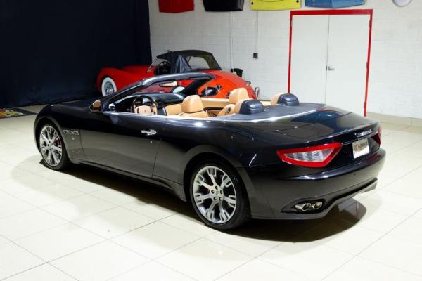 2015 Maserati Gran Turismo 