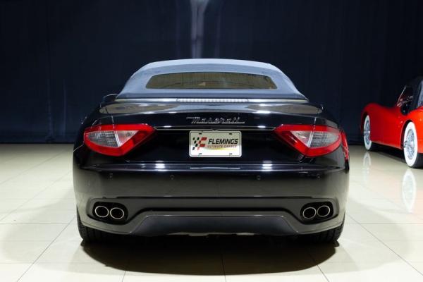 2015 Maserati Gran Turismo 