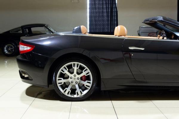 2015 Maserati Gran Turismo 