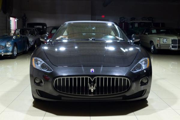 2015 Maserati Gran Turismo 