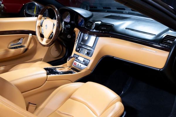 2015 Maserati Gran Turismo 
