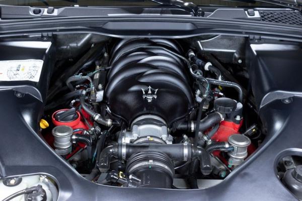 2015 Maserati Gran Turismo 
