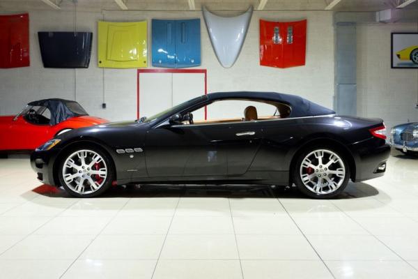 2015 Maserati Gran Turismo 