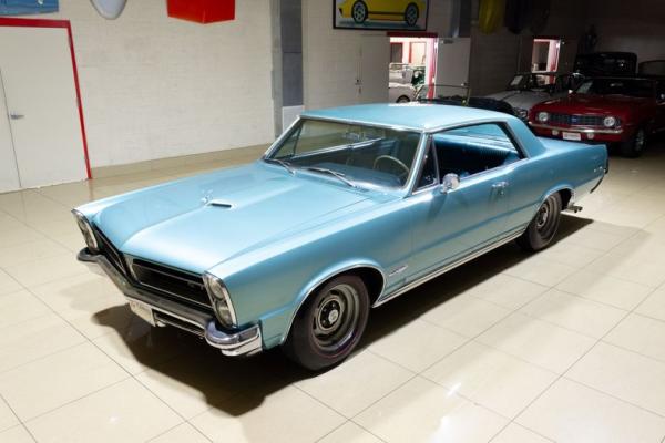 1965 Pontiac GTO Tri-Power 