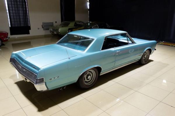 1965 Pontiac GTO Tri-Power 