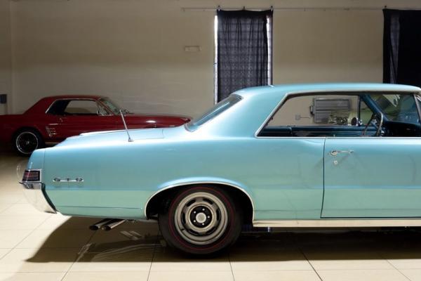 1965 Pontiac GTO Tri-Power 