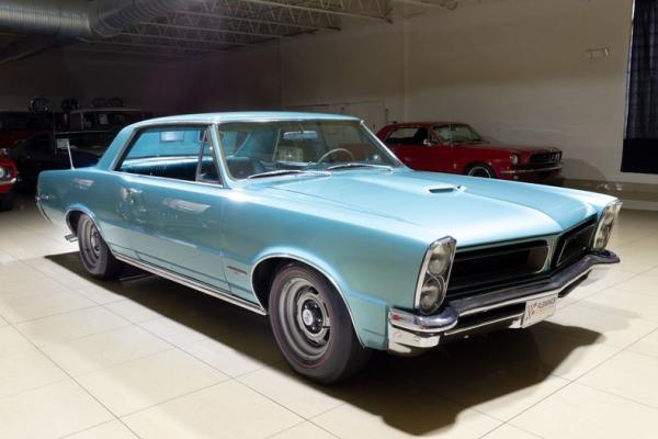 1965 Pontiac GTO Tri-Power 